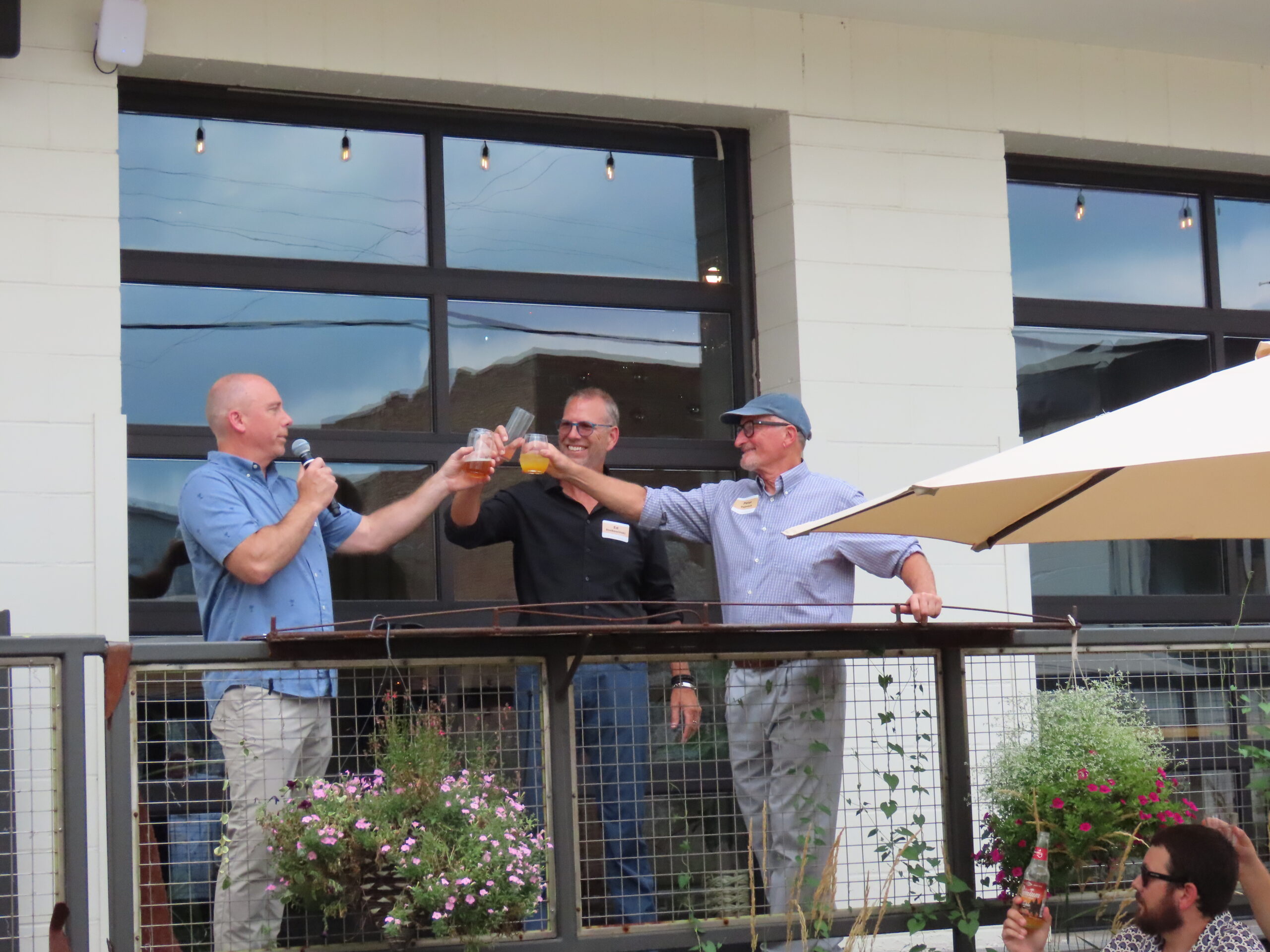 Vujovich Design Build honors Ed Roskowinski for 39 years