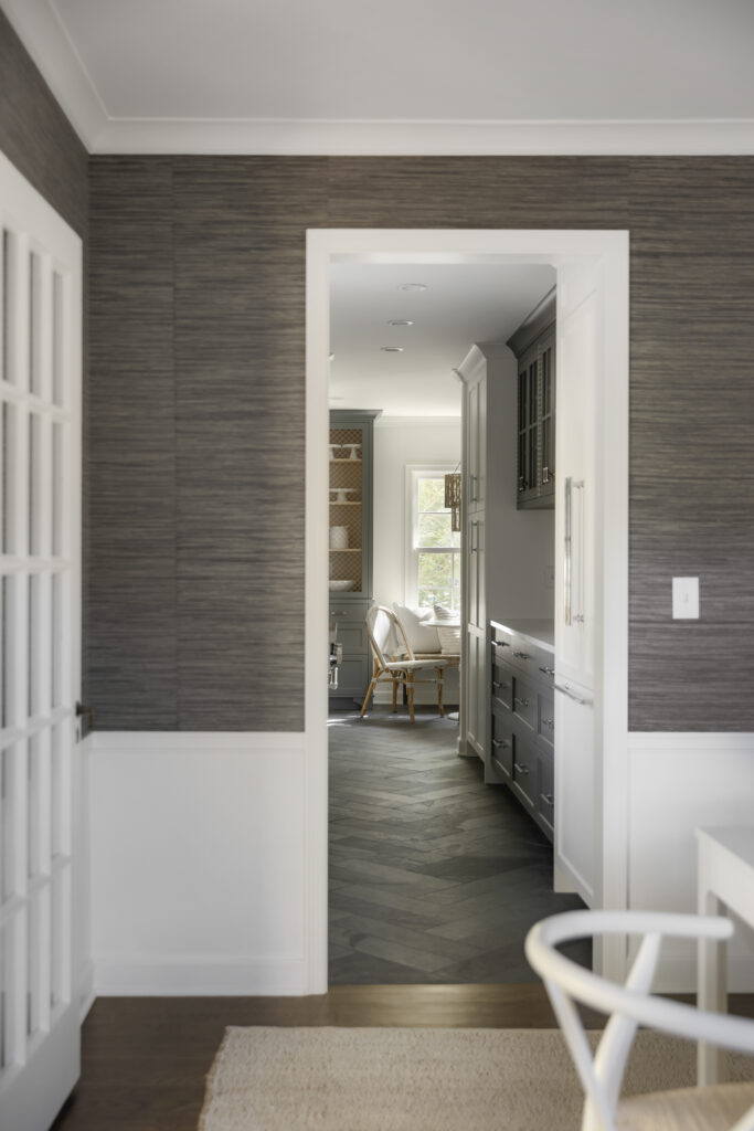 Reeded grasscloth wallpaper redefines this St. Paul dining area.